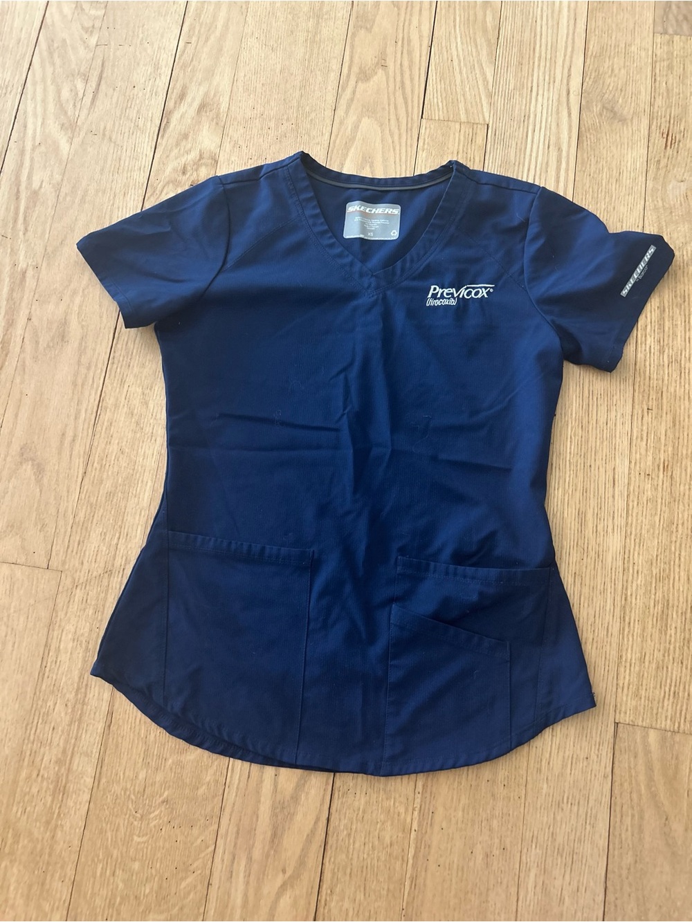 Barco Sketchers Women’s active stretch veterinary scrub top